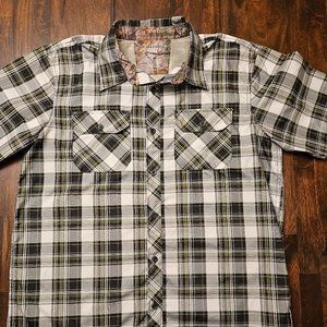 Realtree, Shirts, Realtree Fishing Shirt Xl Long Sleeve Vented Pockets  Button Down Blue Checks